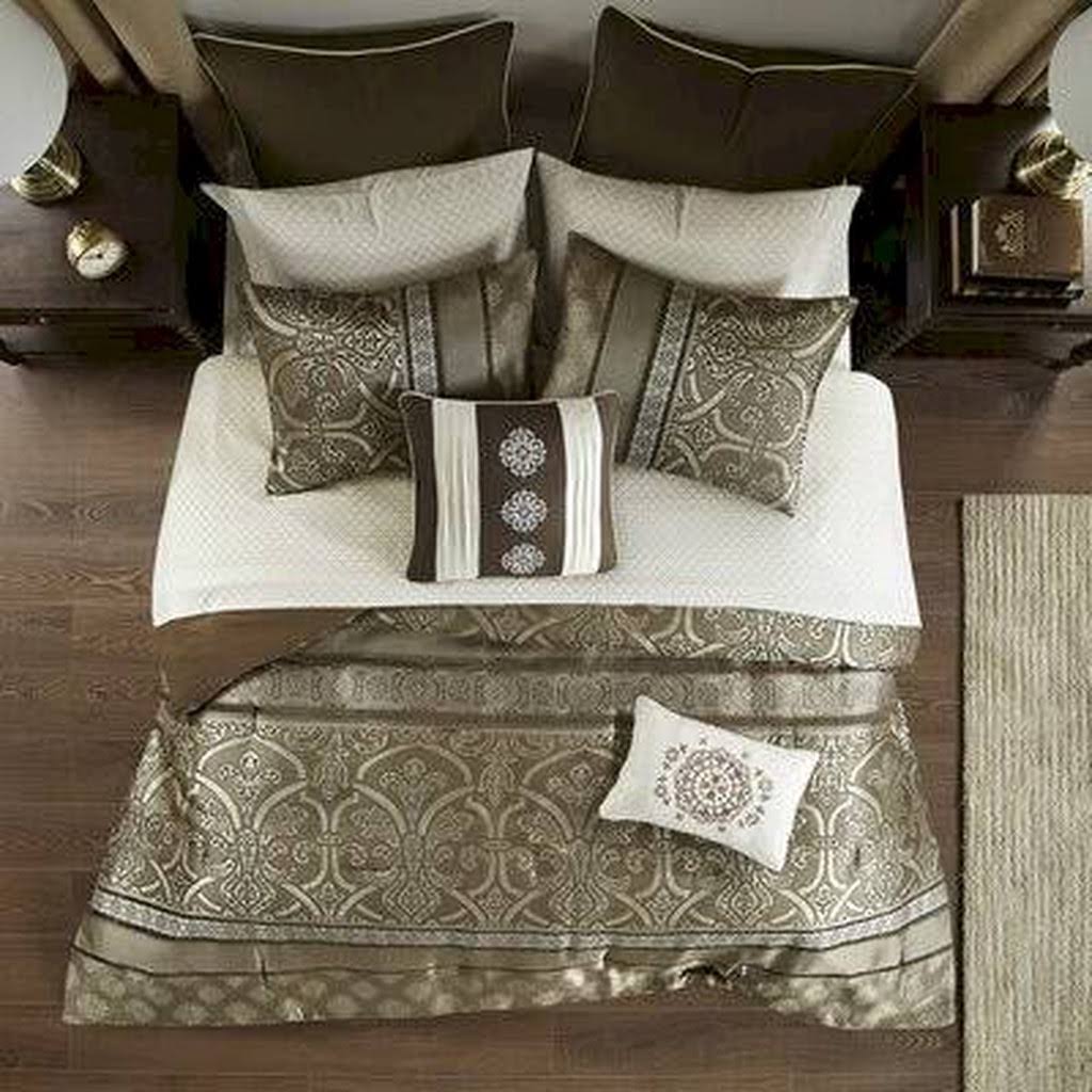Queen 16 Piece Jacquard Comforter Set Y885891