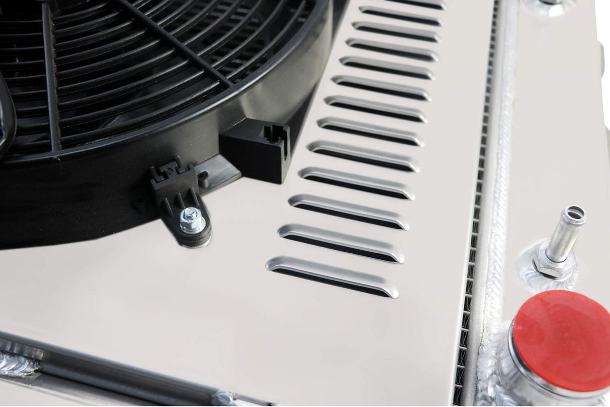 3 Row All Aluminum Radiator with Shroud Fan S1194