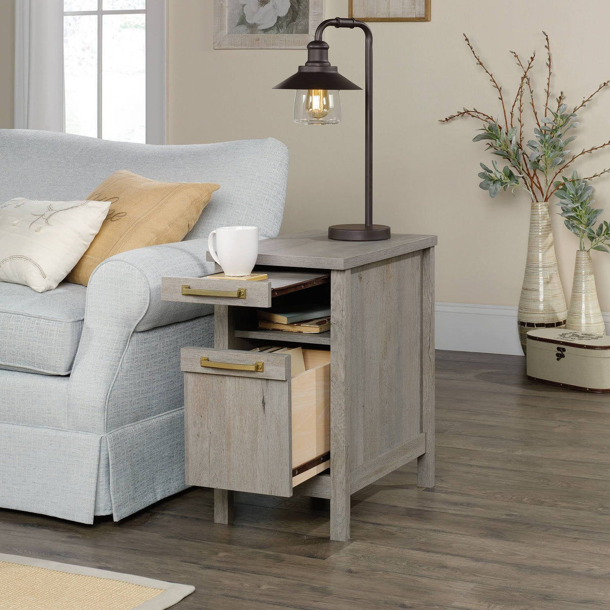 Mystic Oak Side Table I564231