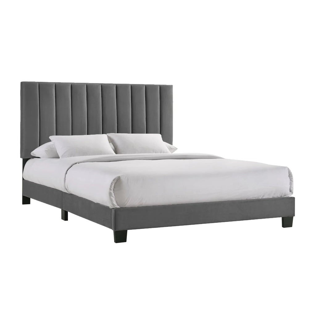 King Bed with Two End Table H673
