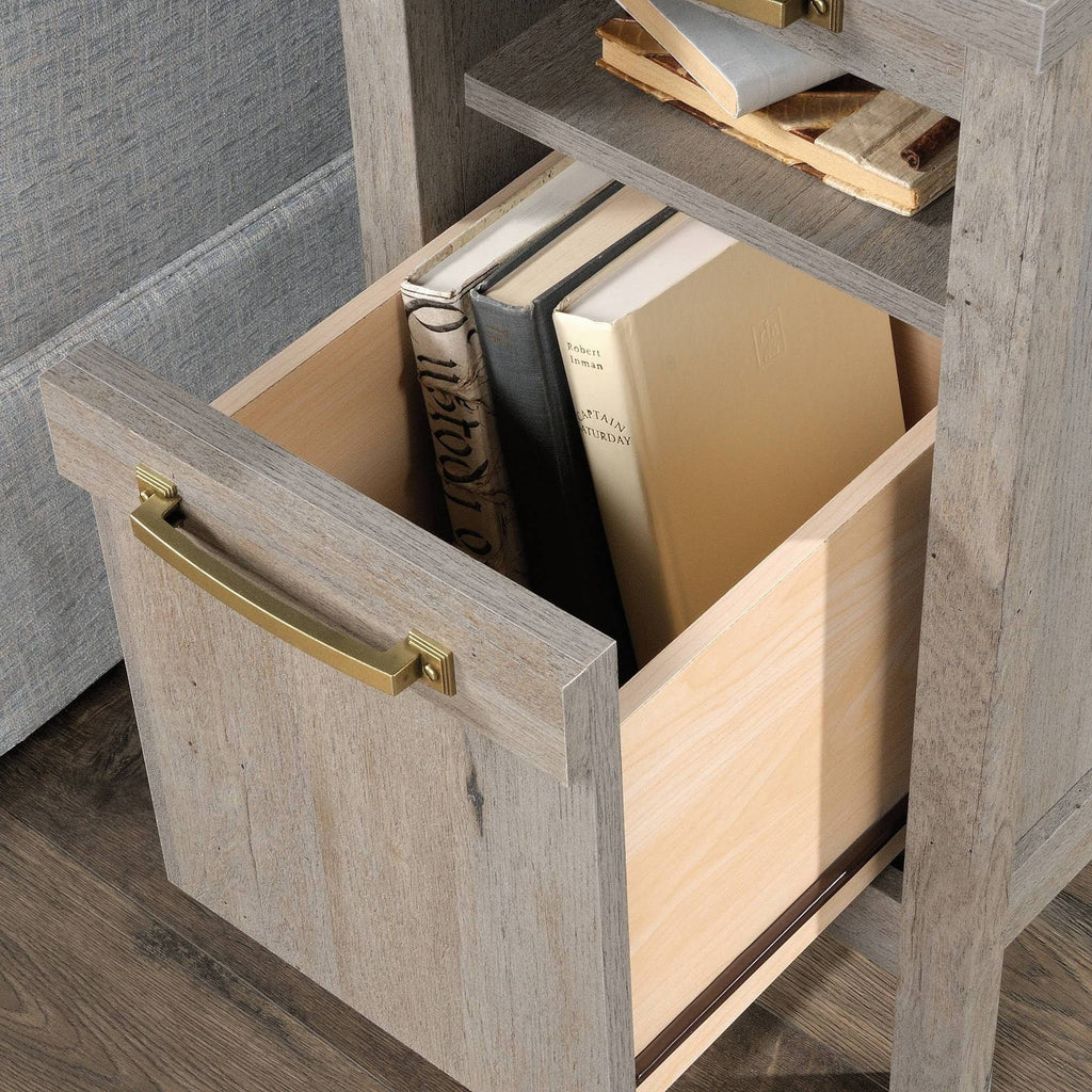 Mystic Oak Side Table I564231