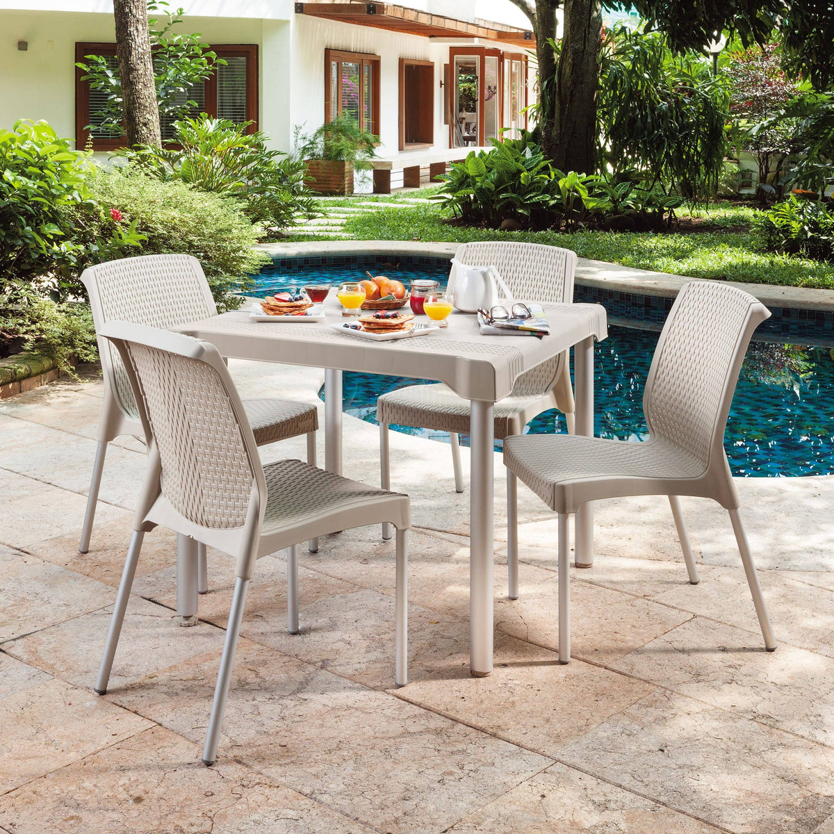 Taupe 5-Piece Patio Set Q403271