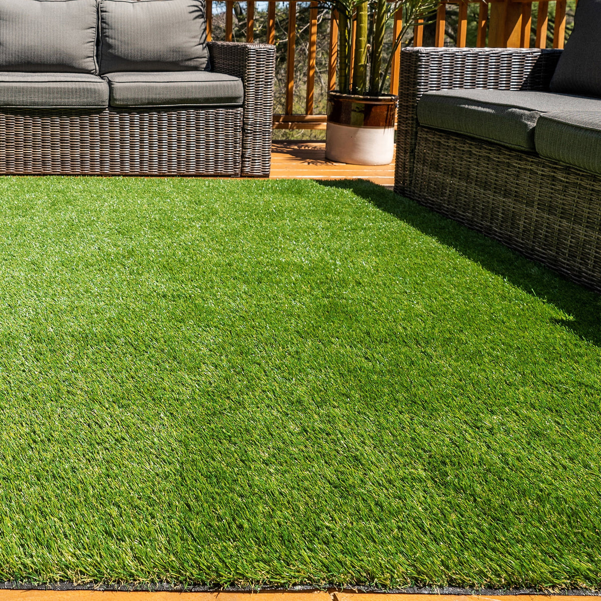 Green 8'x10' Faux Grass Rug S45886