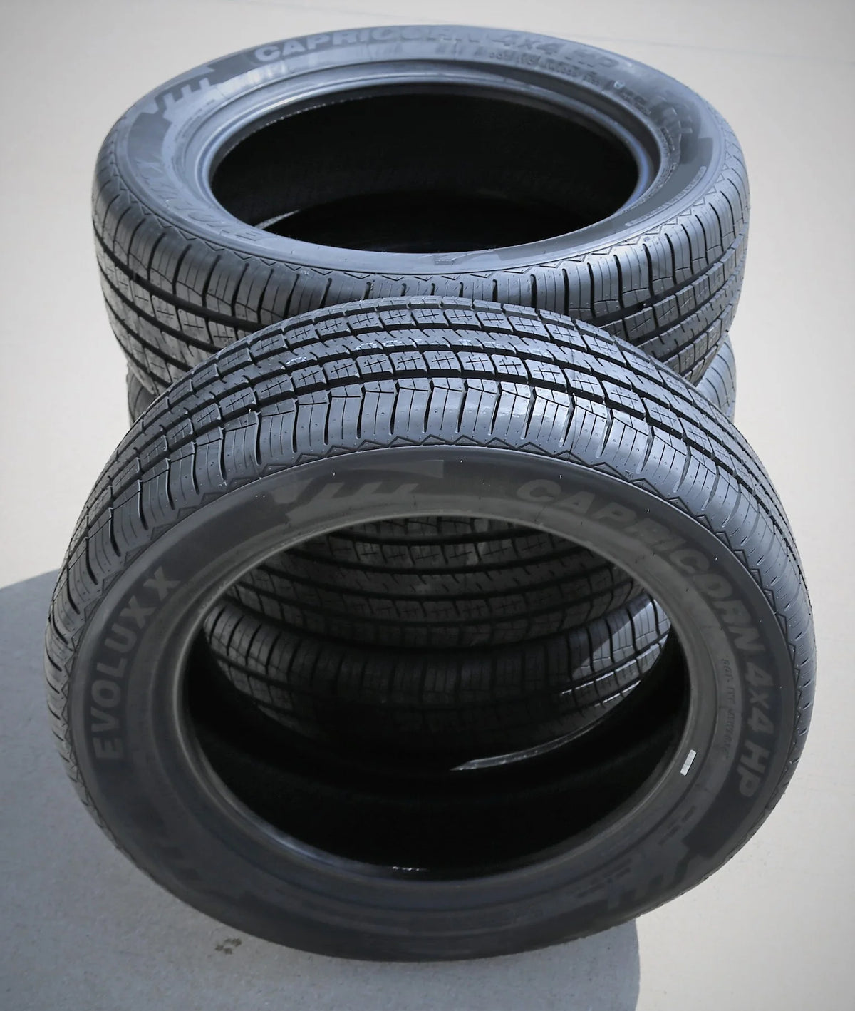 245/55R19 103V 4X4 HP Tire C81963